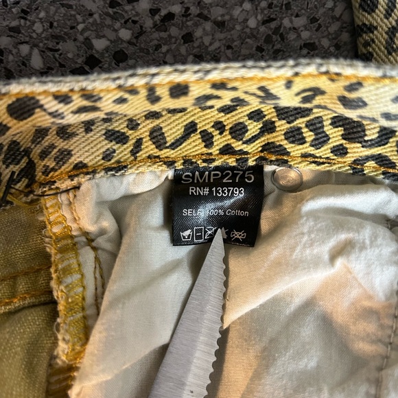 POL Leopard-Trim High Waist Pants in Yellow and Black - Picture 4 of 4